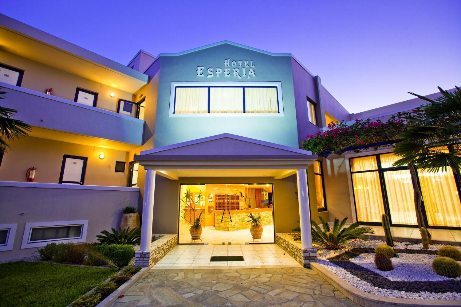 Esperia Hotel 3*